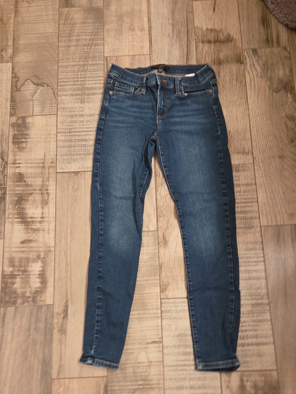 Banana Republic Women’s Indigo Skinny Jeans